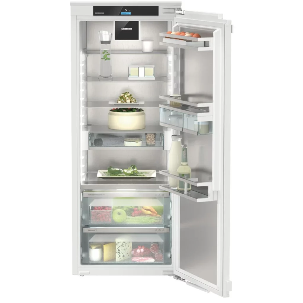 IRBd 4570 Peak Built-in fridge-freezer | BioFresh with HydroBreeze and NoFrost