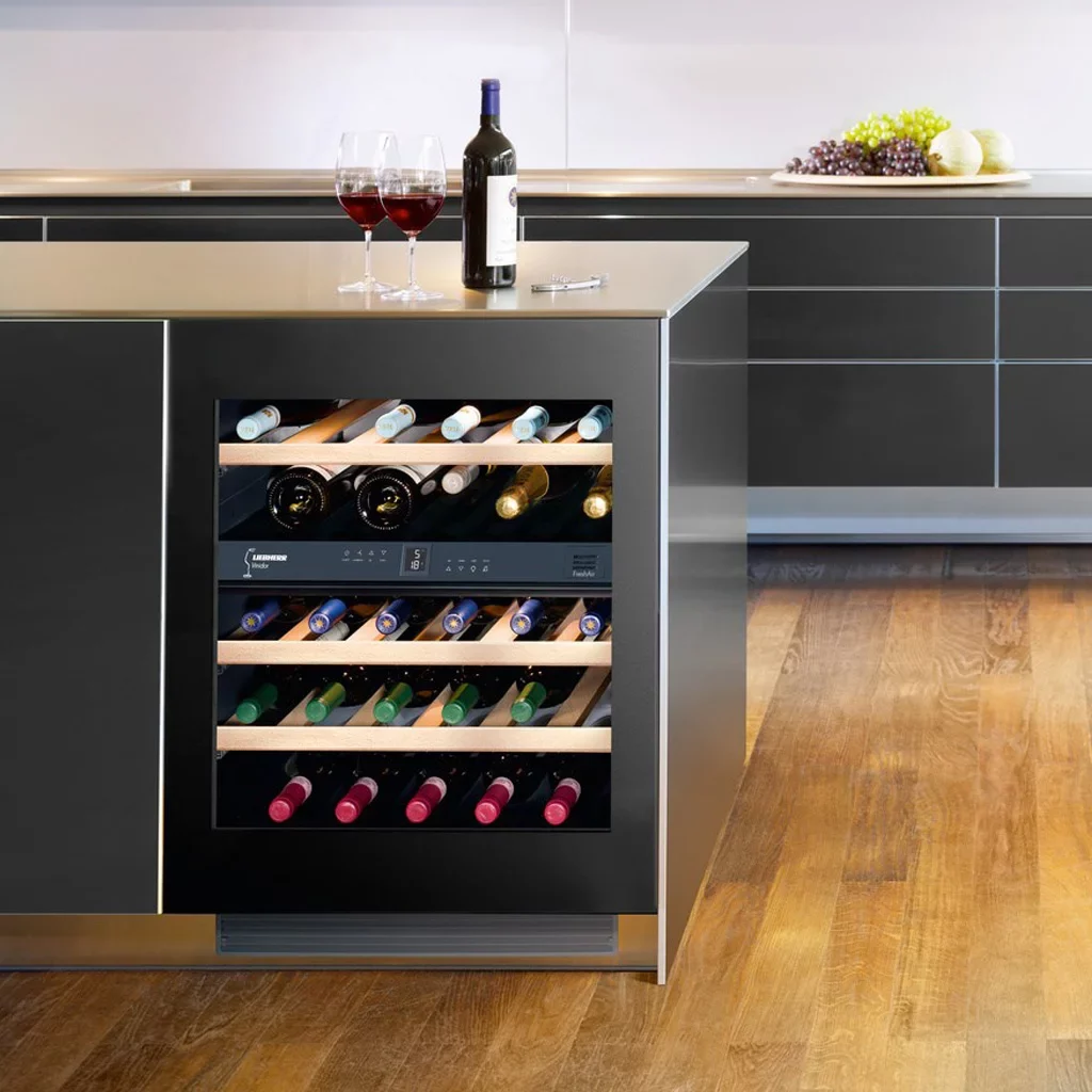 UWTgb 1682 Vinidor built-in Under Counter Wine Cabinet